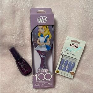 Disney Wet Brush with Alice Design Bundle